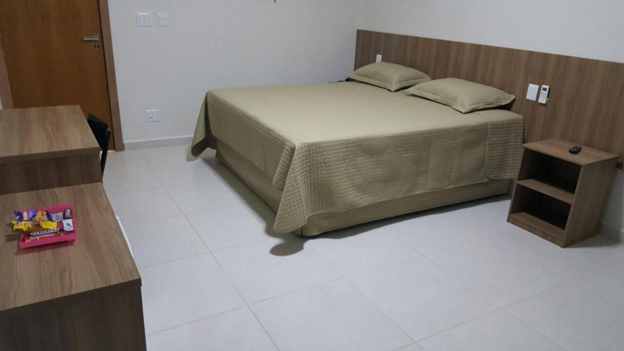 Hotel Vila Verde Penápolis Quarto foto